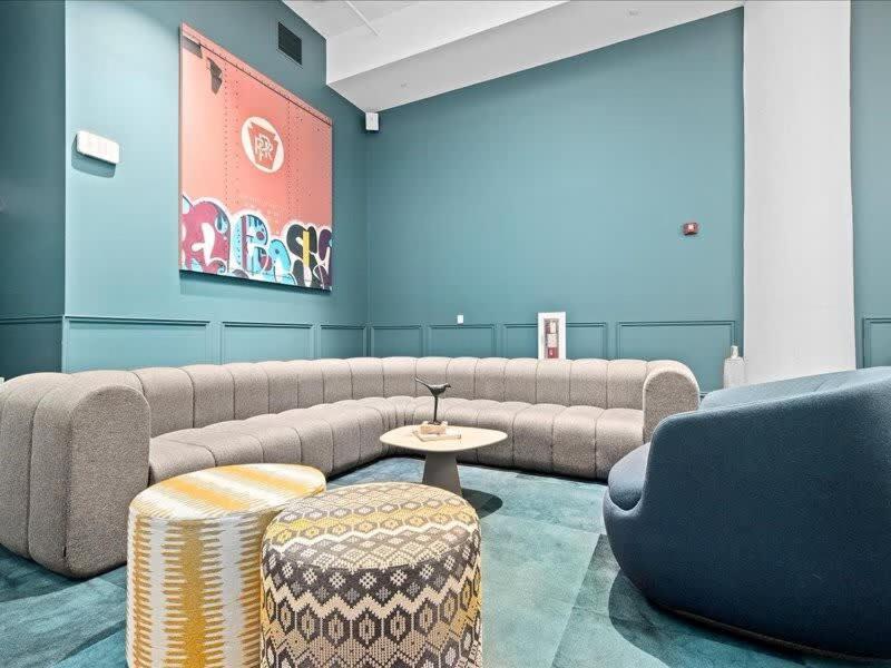 Cozysuites Roomy 1Br, Downtown ピッツバーグ エクステリア 写真